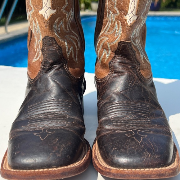 Tony Lama Women's San Saba Western Boot with Cross Inlay Size: 7.5 B (TC 1002L) - Picture 2 of 16